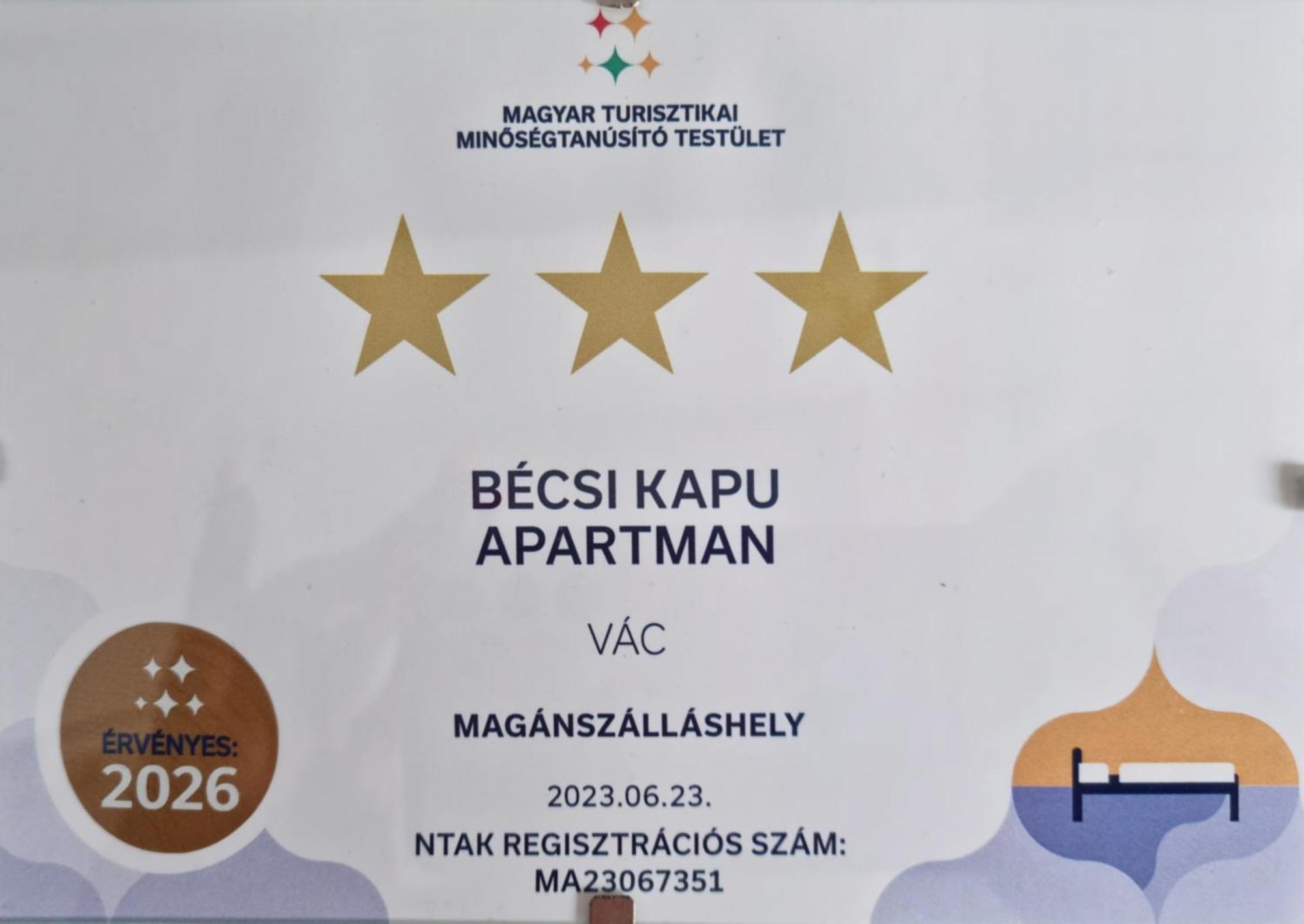 Ferienwohnung Becsi Kapu Apartman Vác Exterior foto